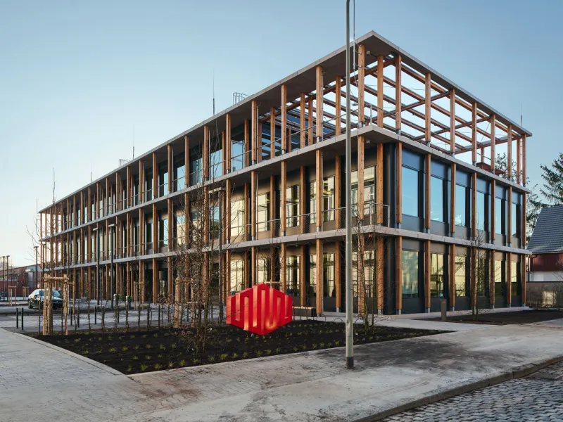 Equinix FR16 & FRN
